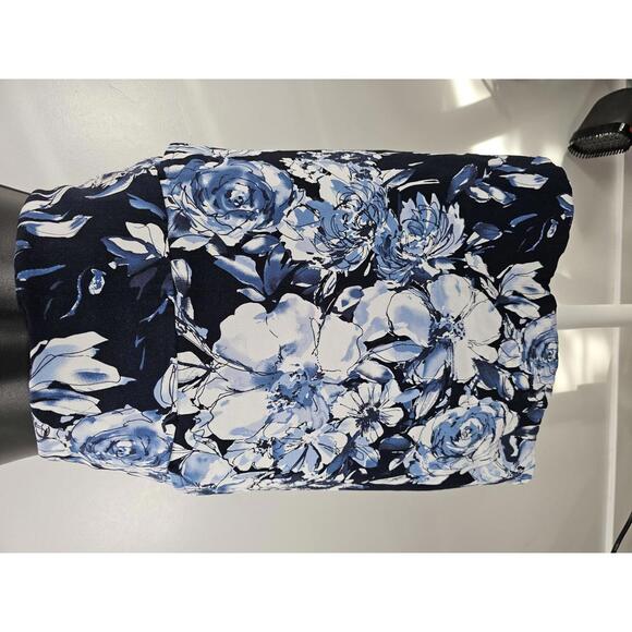 S.C. & Co. Skort with Pockets - Picture 2 of 13